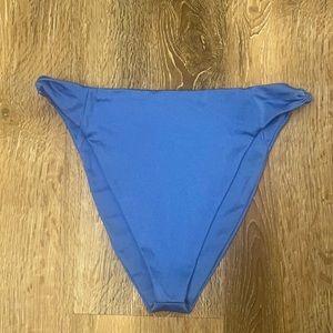 Skatie bikini bottoms.